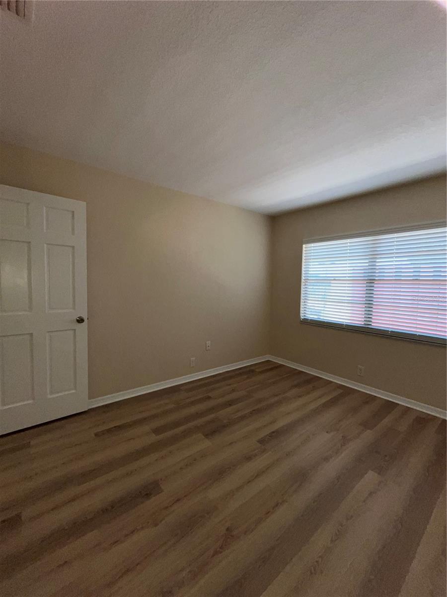 Image 38 of 47 For 1052 Medinah Drive