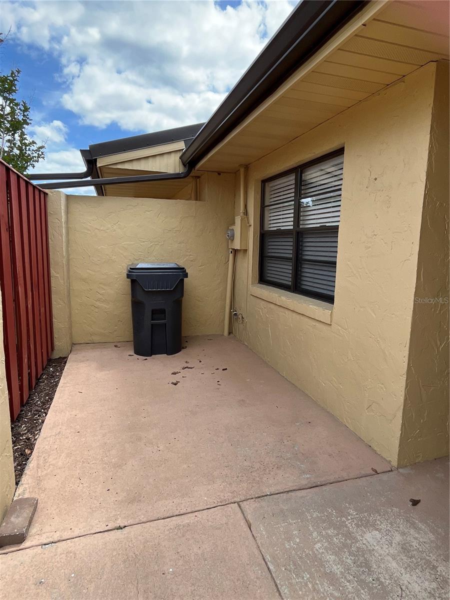 Image 6 of 47 For 1052 Medinah Drive