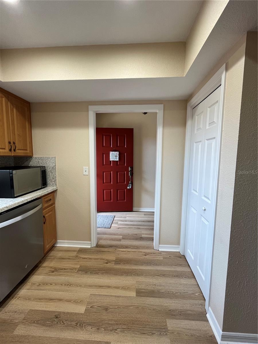 Image 9 of 47 For 1052 Medinah Drive