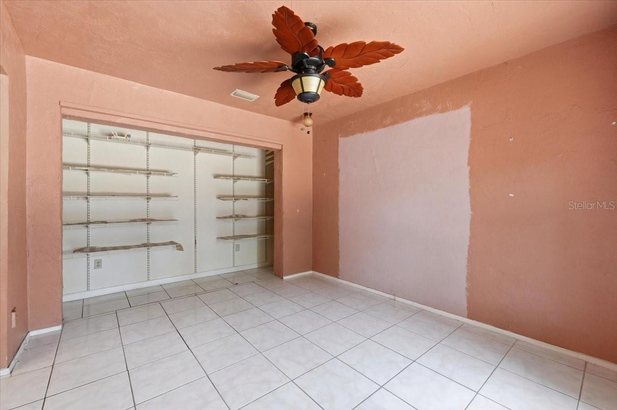 Image 14 of 33 For 842 Rockingham Road