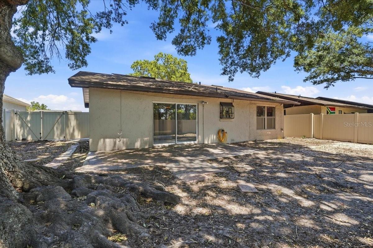 Image 27 of 33 For 842 Rockingham Road