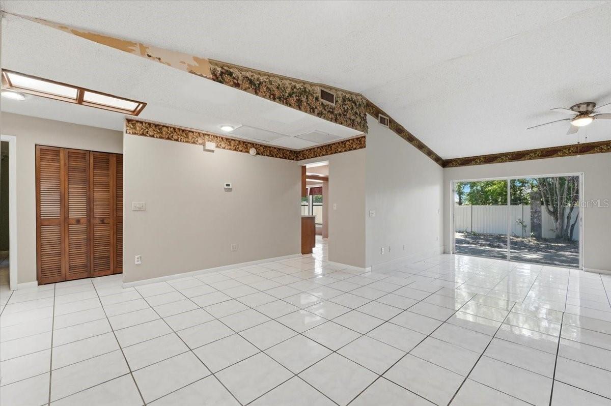 Image 6 of 33 For 842 Rockingham Road