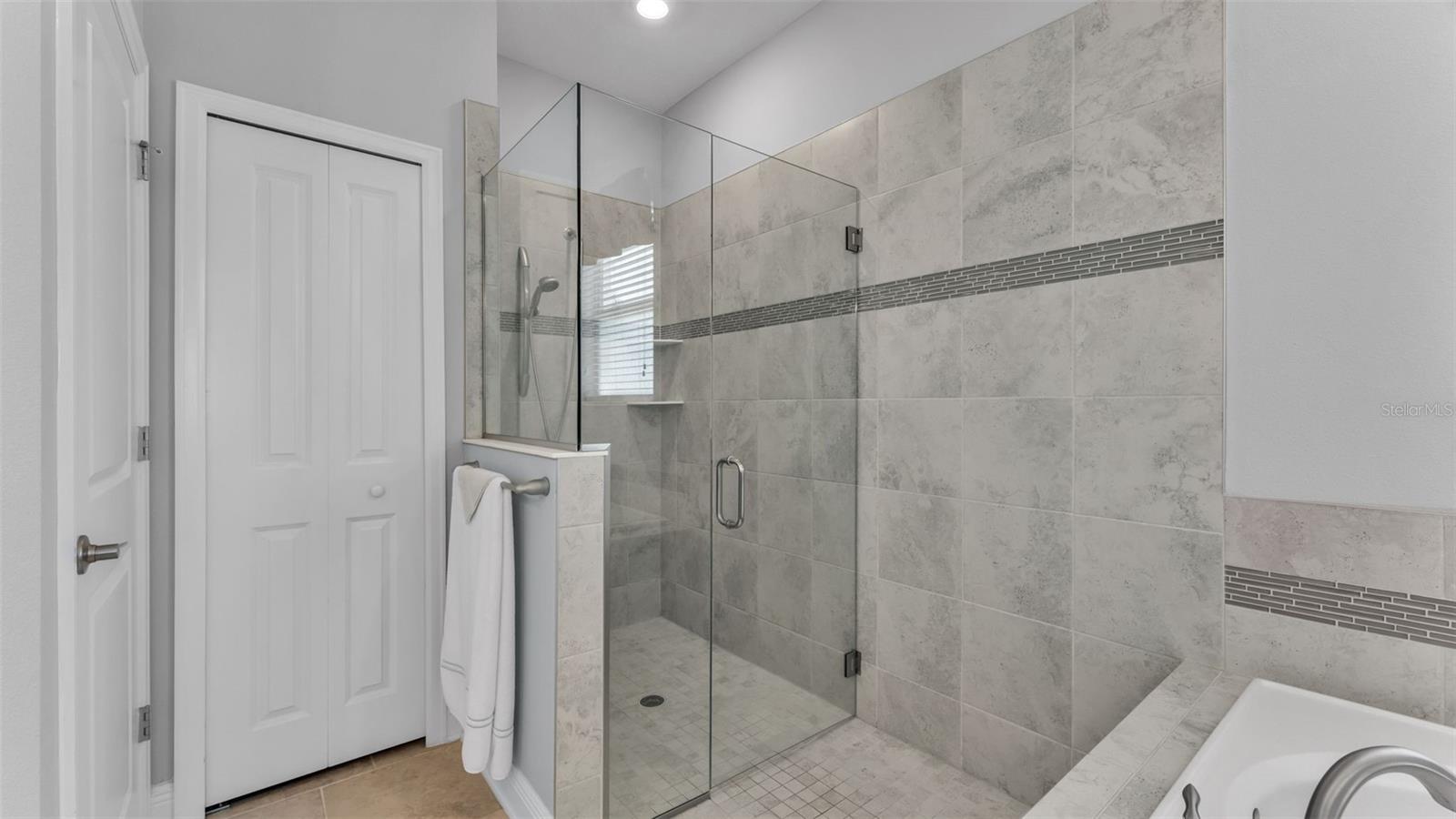 Image 28 of 68 For 3890 Bedford Avenue