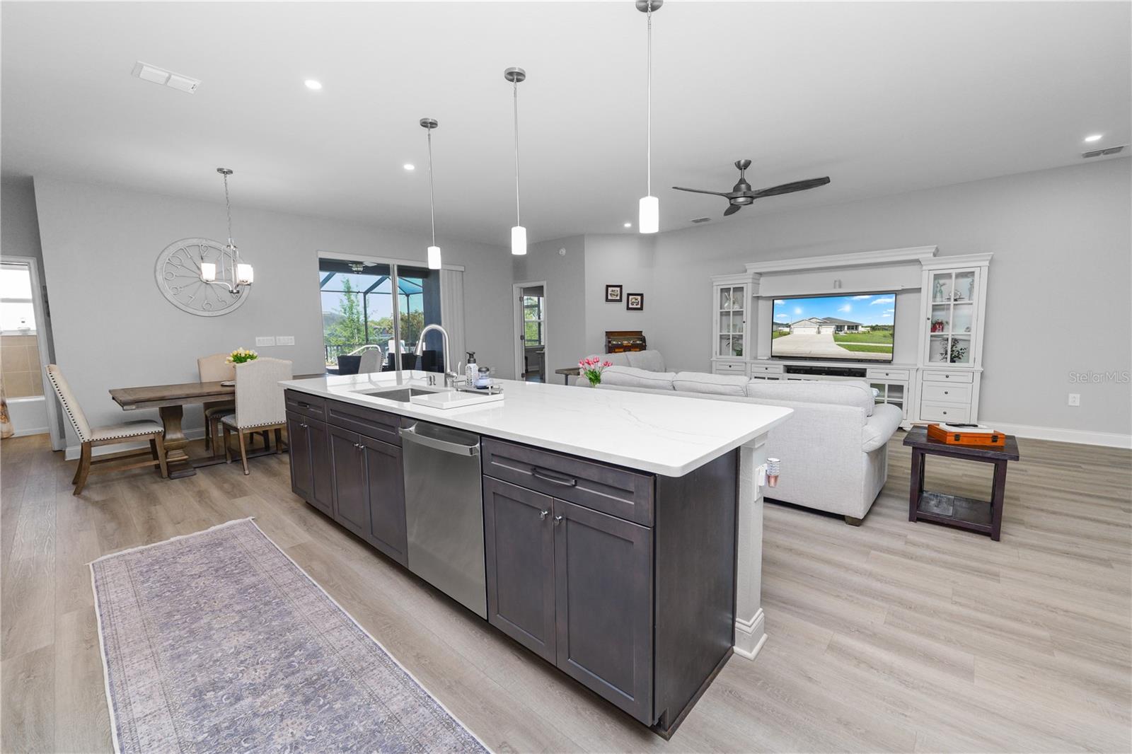 Image 17 of 62 For 6679 Treymont Drive