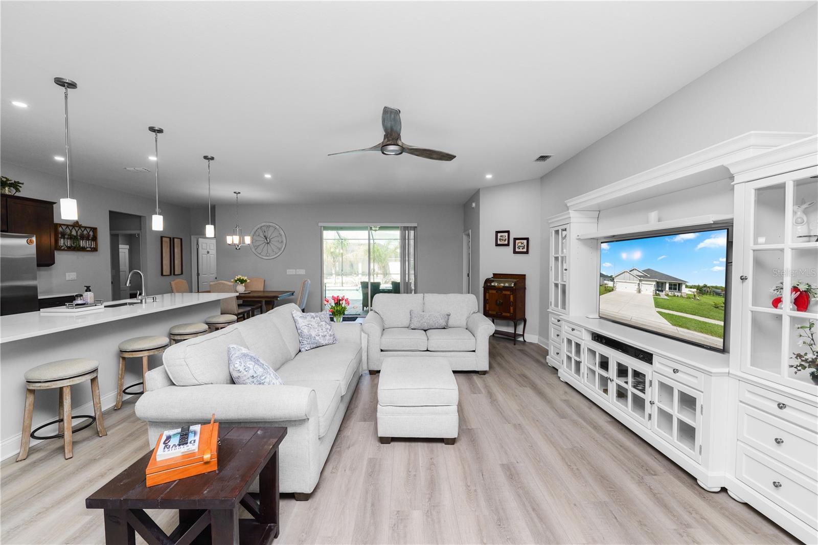 Image 19 of 62 For 6679 Treymont Drive