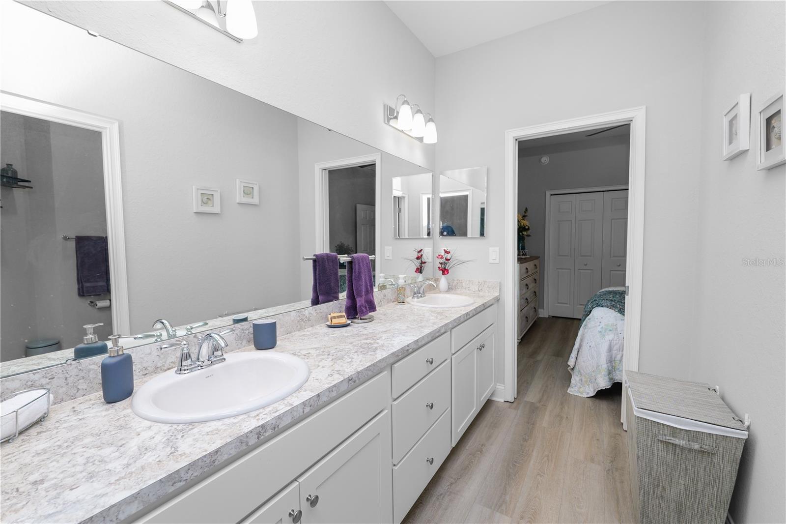 Image 32 of 62 For 6679 Treymont Drive