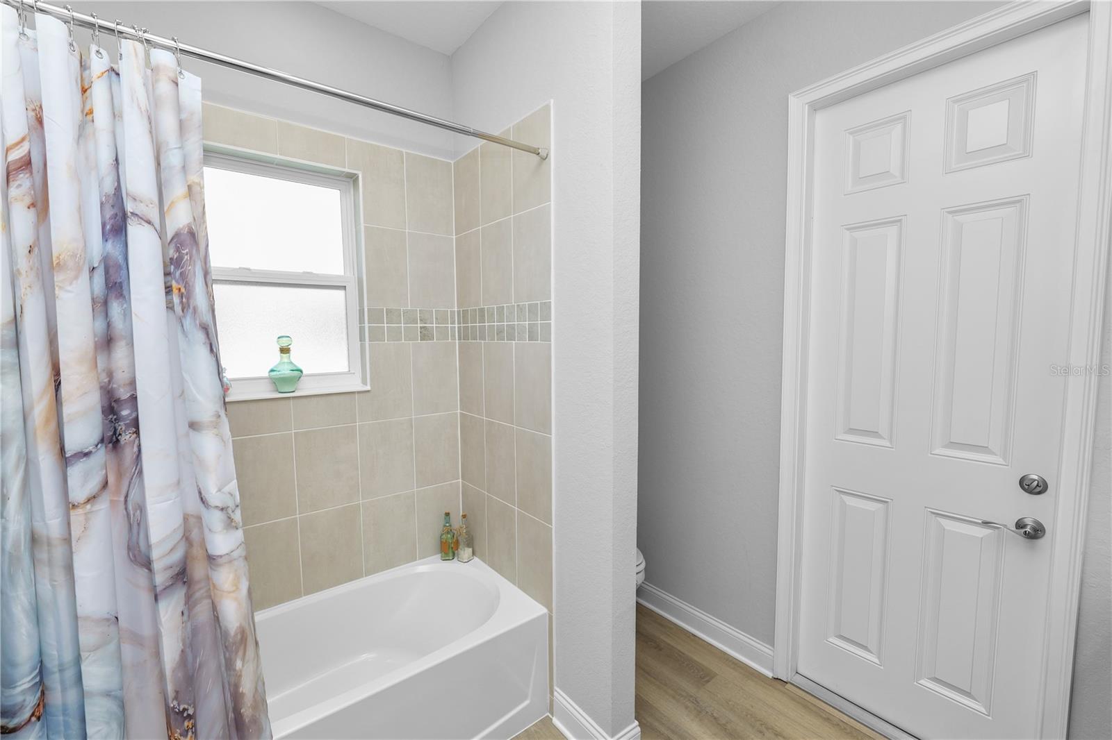 Image 37 of 62 For 6679 Treymont Drive