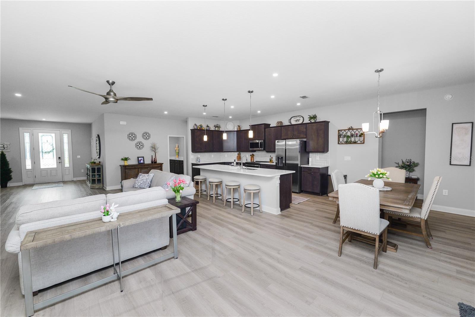 Image 9 of 62 For 6679 Treymont Drive