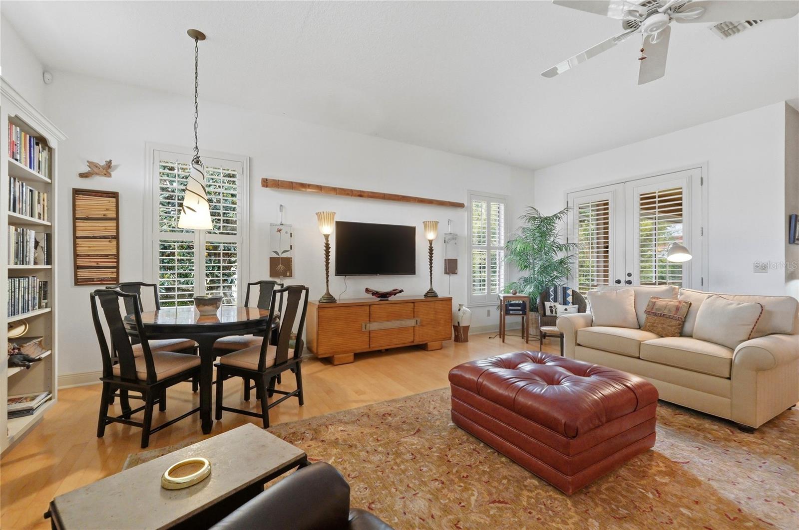 Image 16 of 72 For 523 Greenway Drive