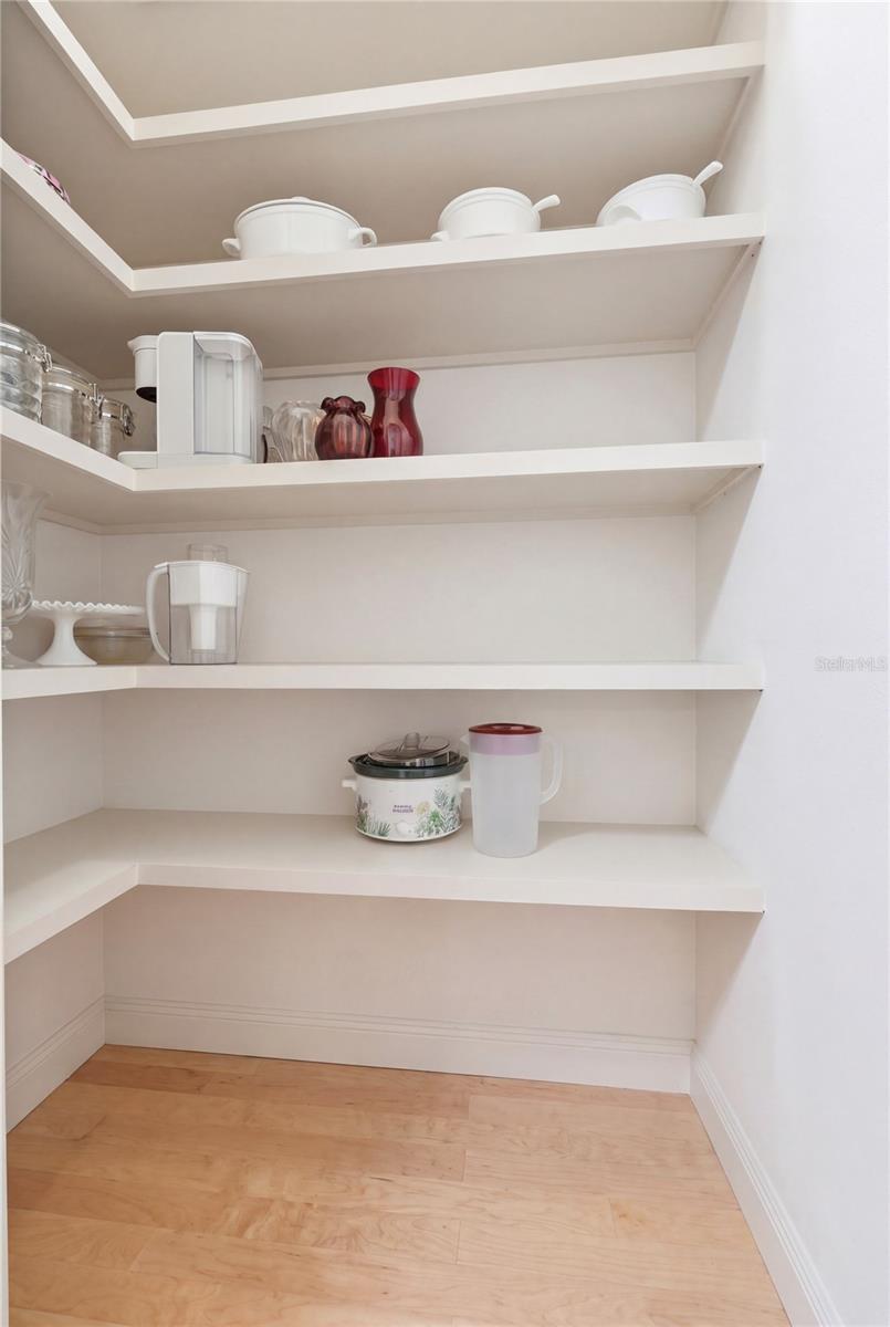 Image 25 of 72 For 523 Greenway Drive