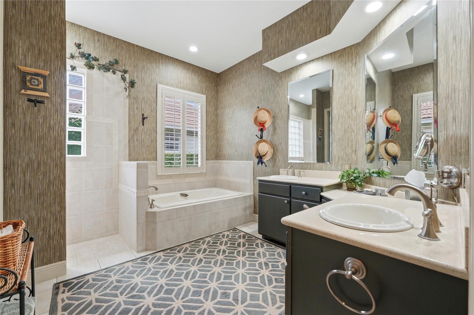 Image 31 of 72 For 523 Greenway Drive