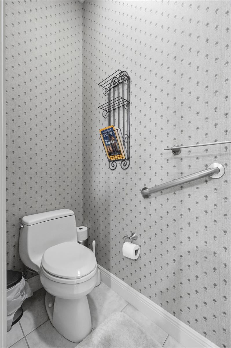 Image 33 of 72 For 523 Greenway Drive