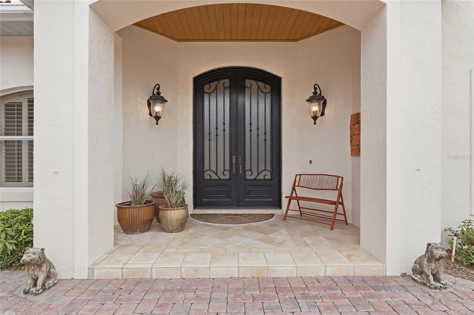 Image 4 of 72 For 523 Greenway Drive