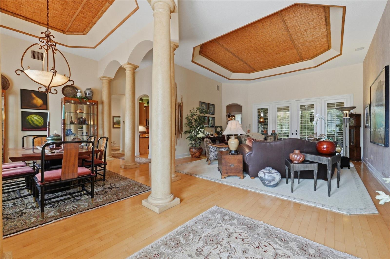 Image 6 of 72 For 523 Greenway Drive