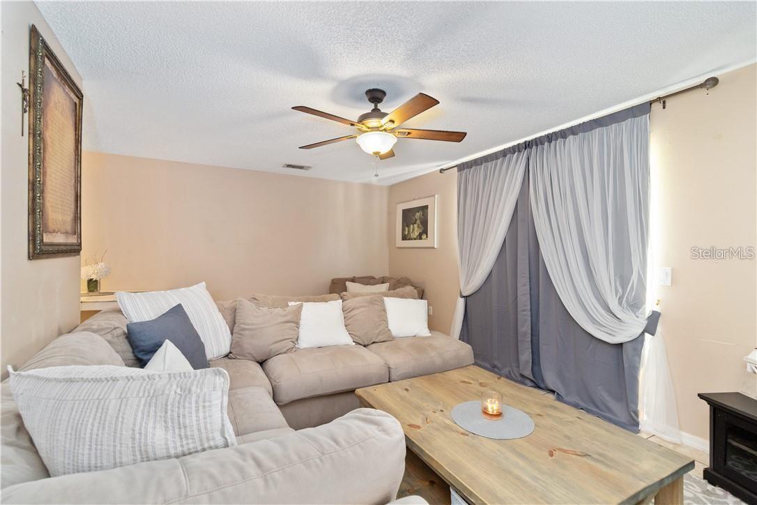 Image 3 of 17 For 709 Mikasuki Drive