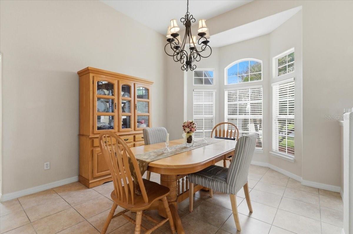 Image 28 of 70 For 445 Amethyst Avenue