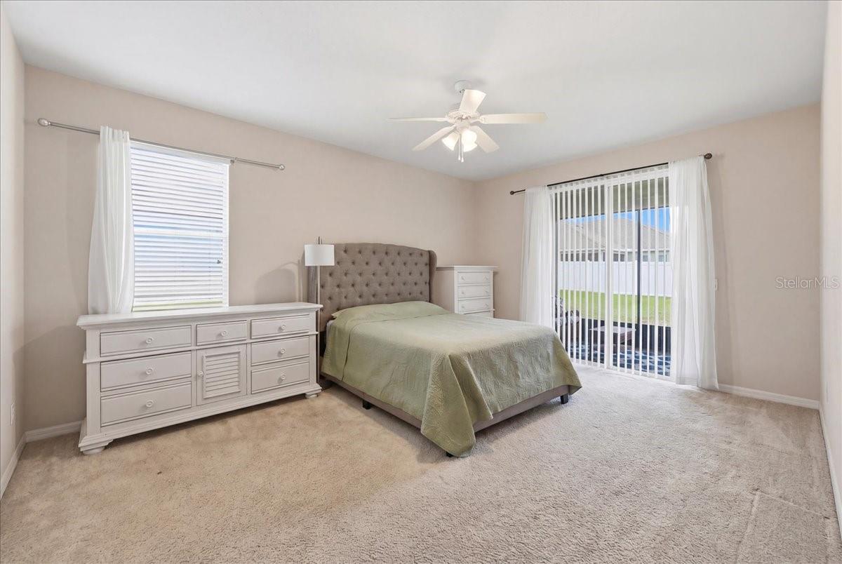 Image 31 of 70 For 445 Amethyst Avenue