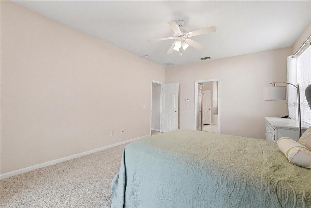 Image 34 of 70 For 445 Amethyst Avenue