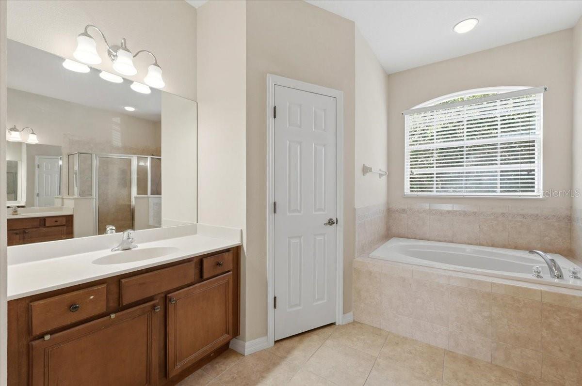 Image 38 of 70 For 445 Amethyst Avenue