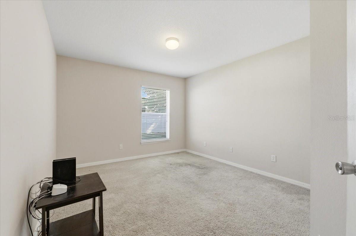 Image 43 of 70 For 445 Amethyst Avenue