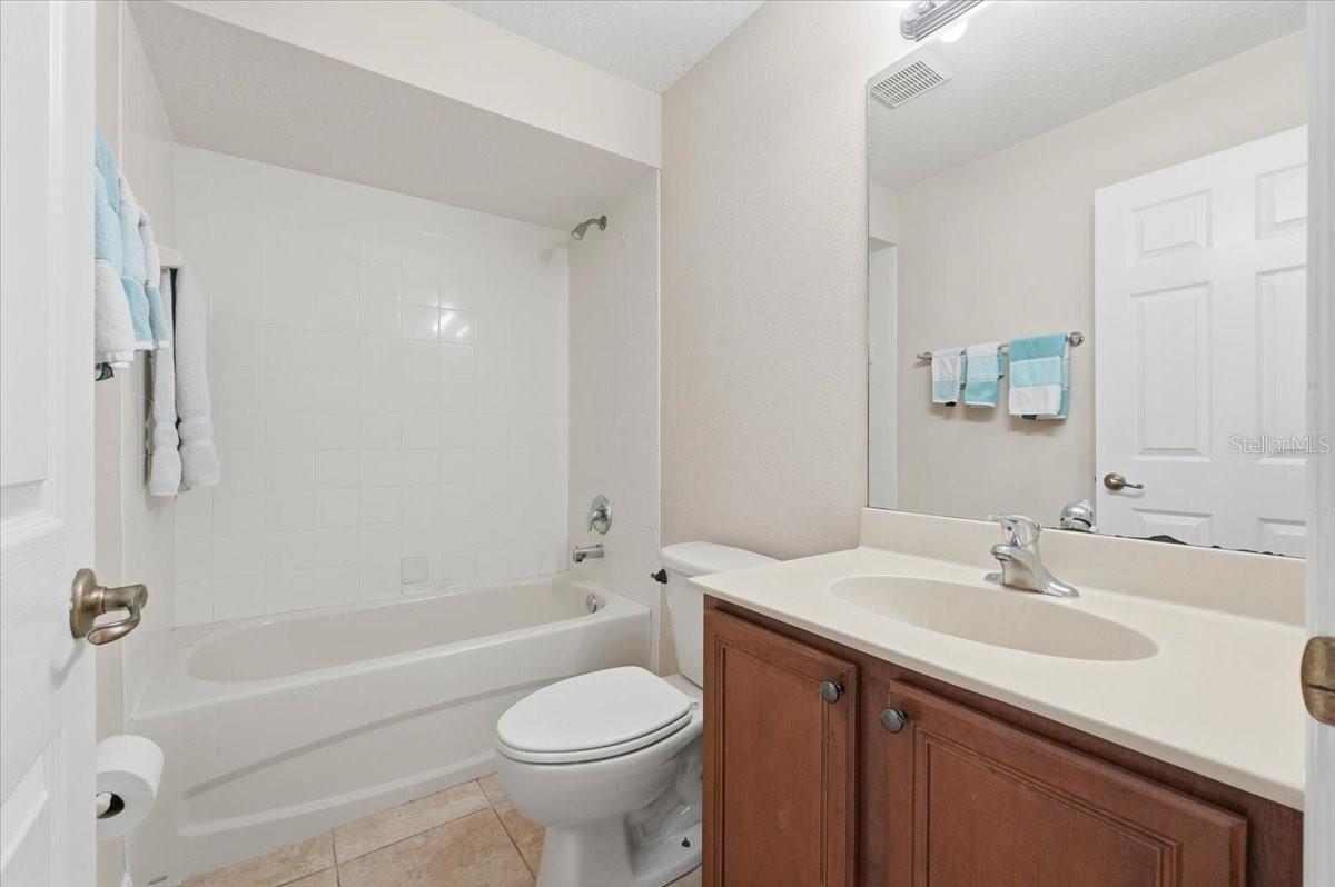 Image 46 of 70 For 445 Amethyst Avenue