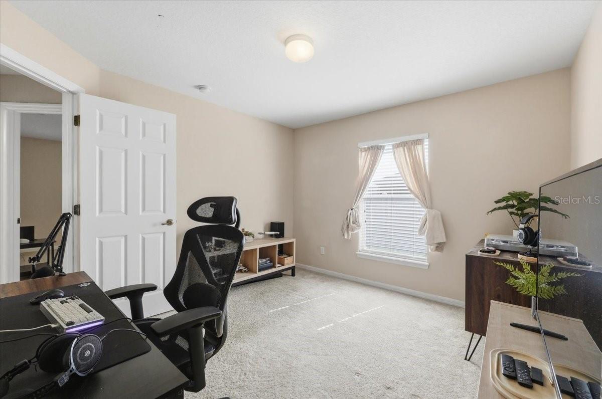 Image 51 of 70 For 445 Amethyst Avenue