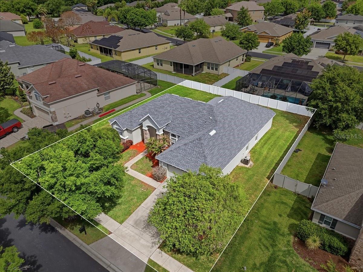 Image 8 of 70 For 445 Amethyst Avenue