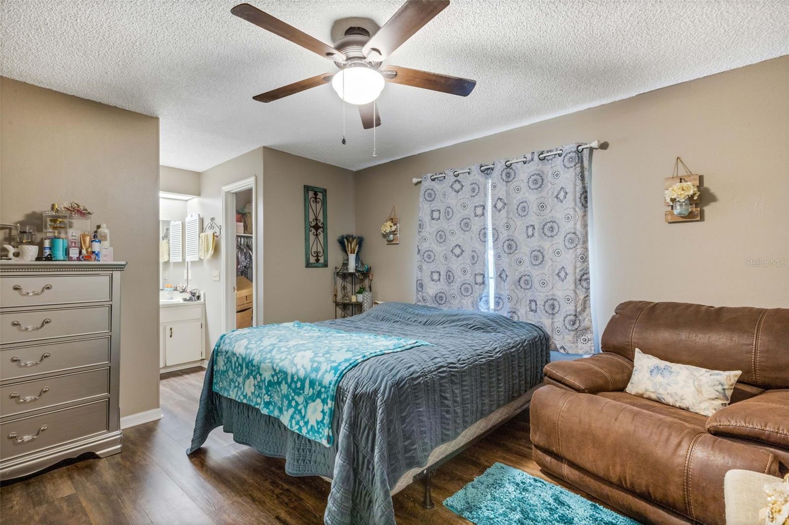 Image 14 of 24 For 711 Mikasuki Drive