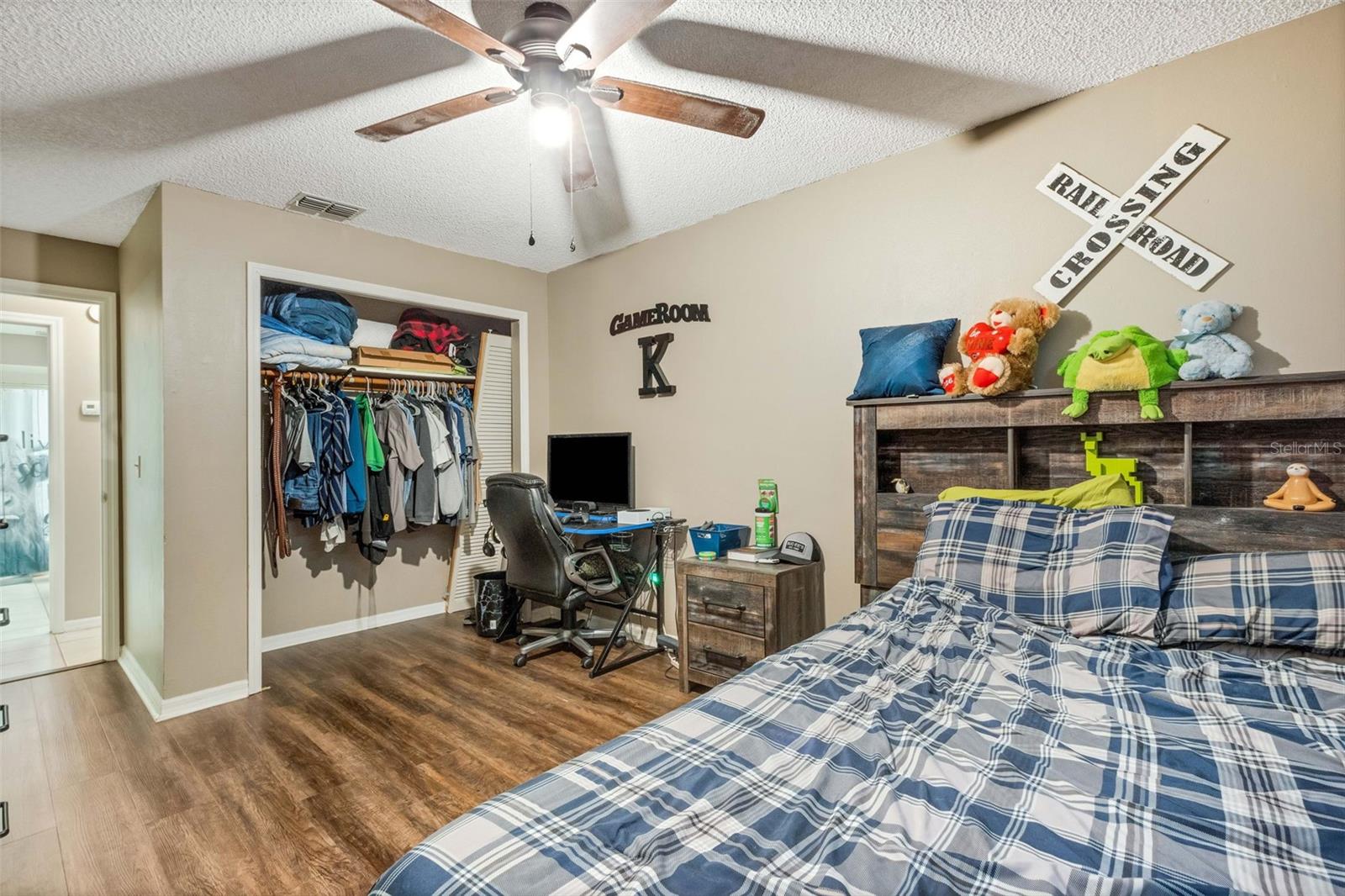 Image 20 of 24 For 711 Mikasuki Drive