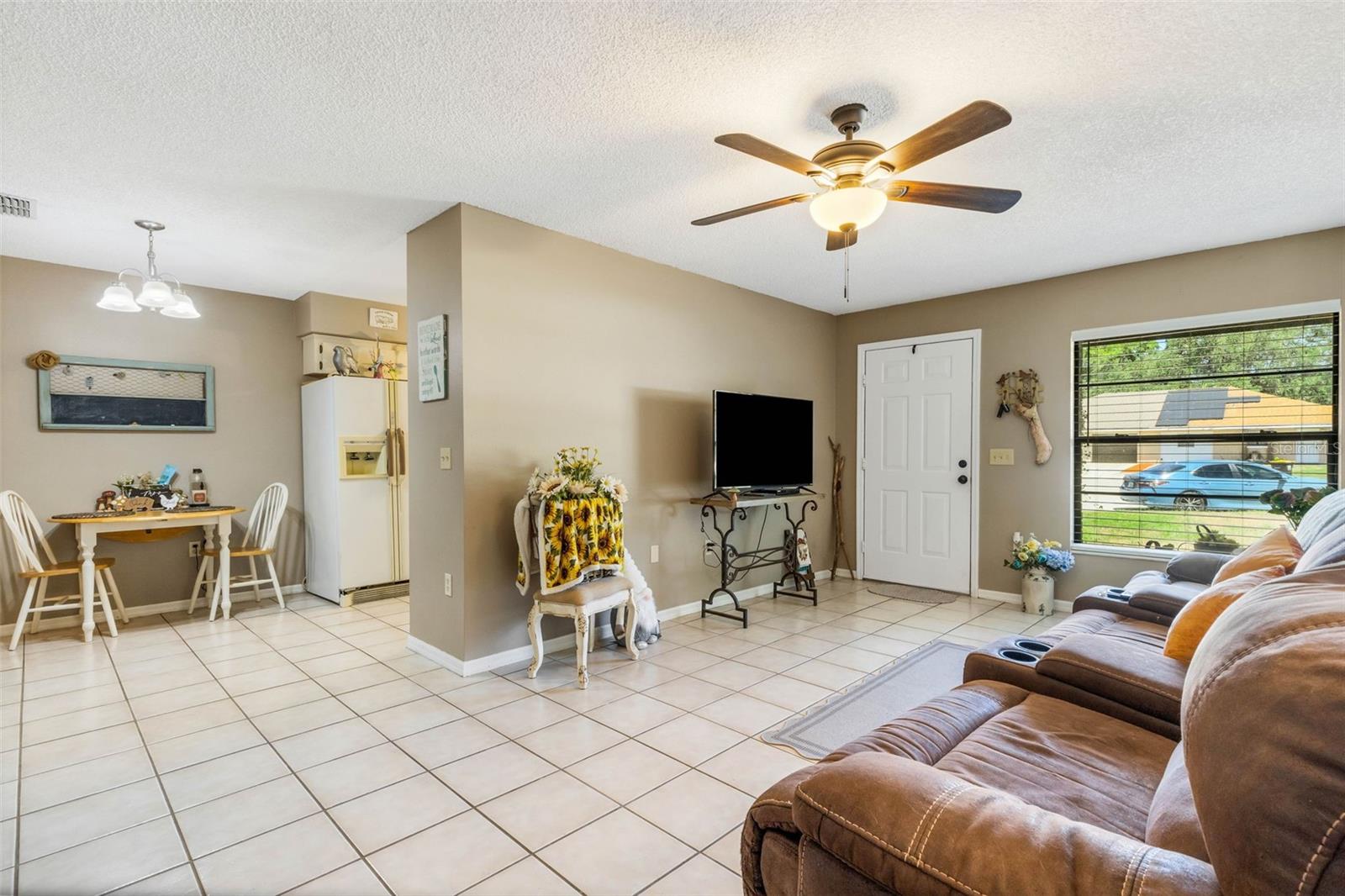 Image 5 of 24 For 711 Mikasuki Drive