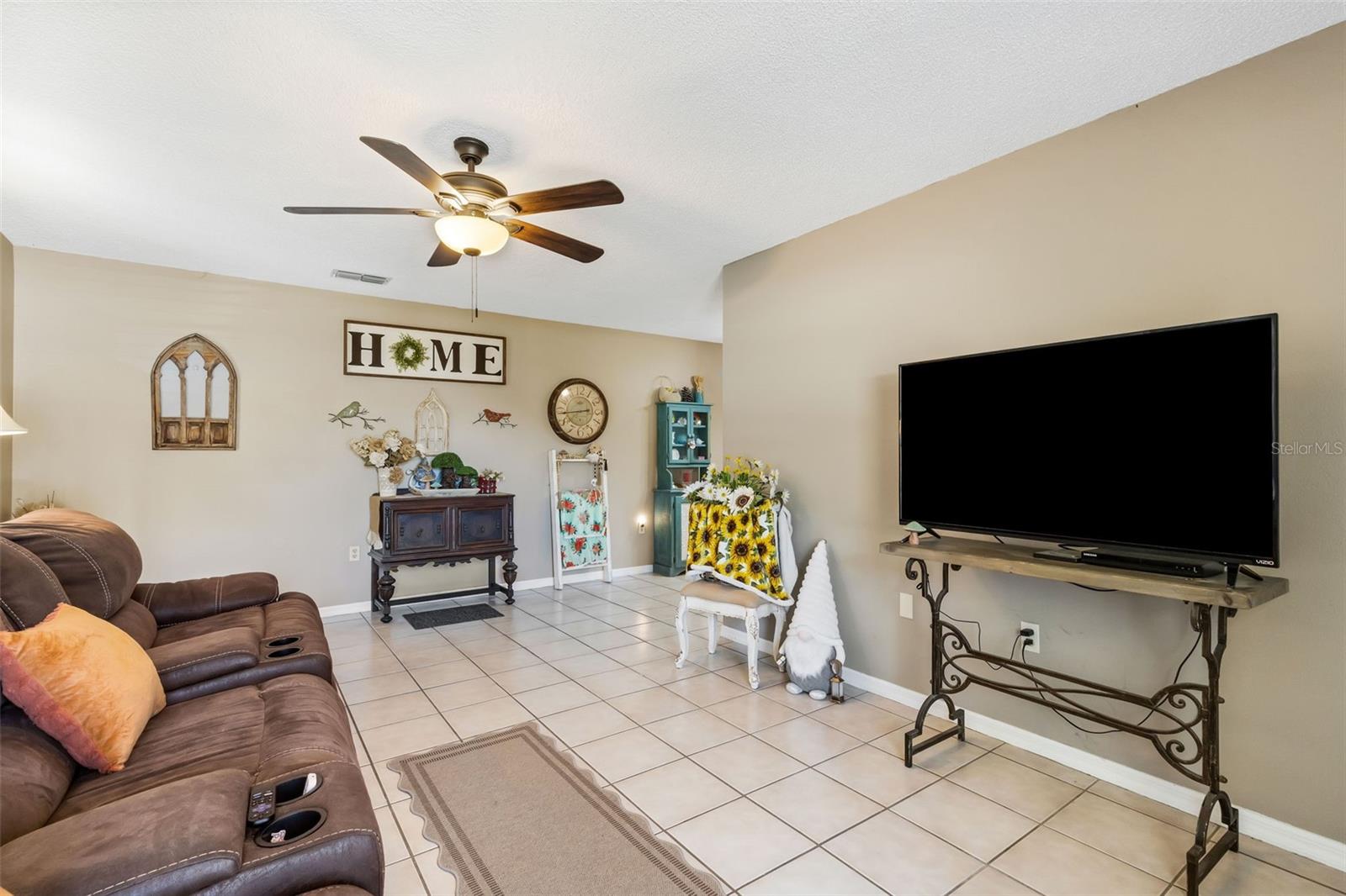 Image 6 of 24 For 711 Mikasuki Drive