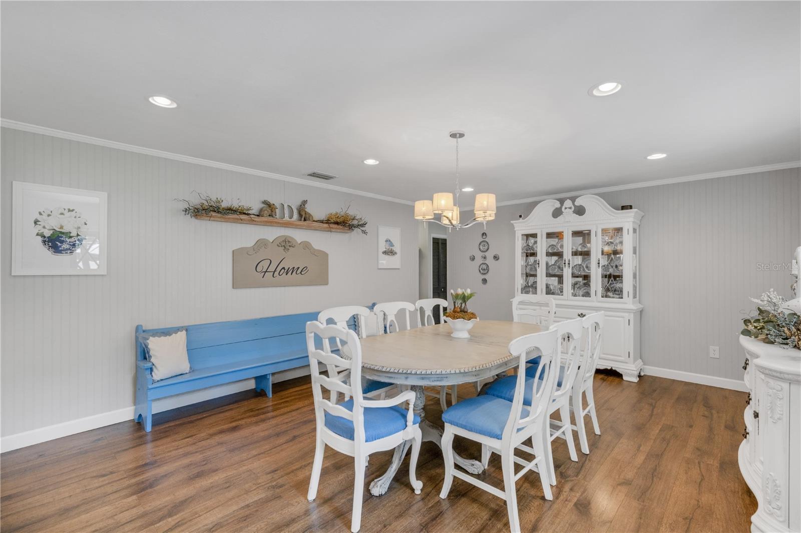 Image 11 of 46 For 1112 Newport Avenue