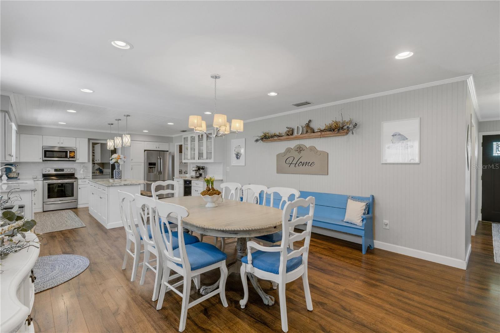 Image 12 of 46 For 1112 Newport Avenue