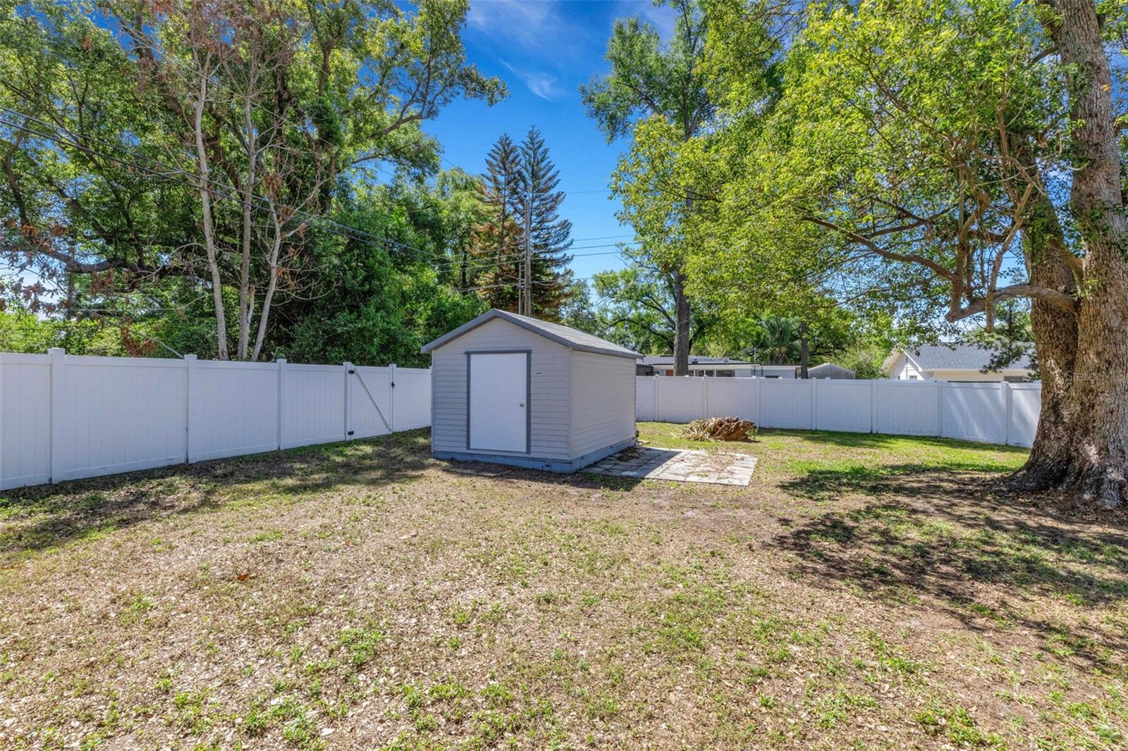 Image 40 of 46 For 1112 Newport Avenue