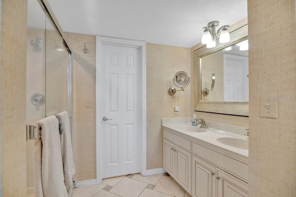 Image 21 of 46 For 257 Minorca Beach Way 1005