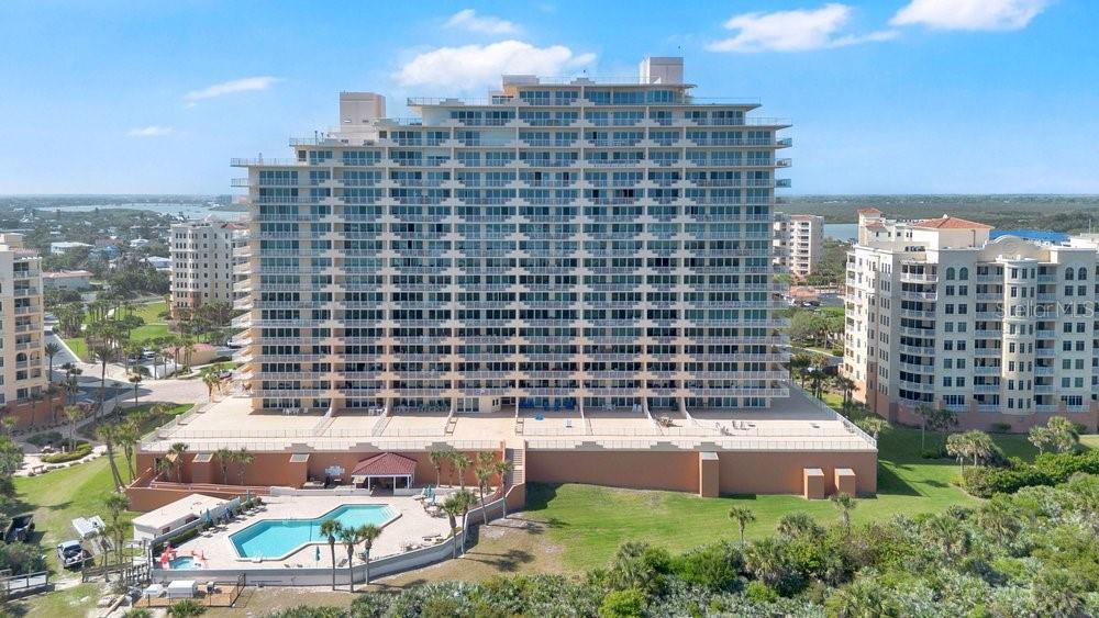 Image 38 of 46 For 257 Minorca Beach Way 1005