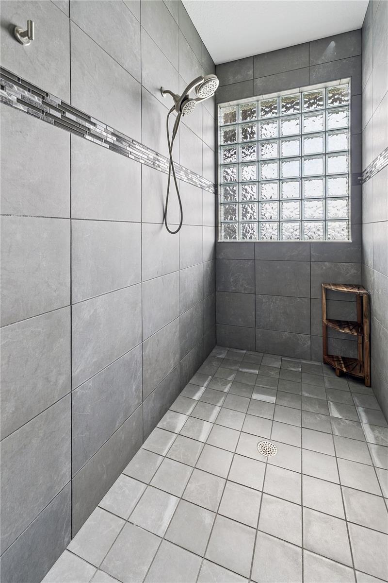 Image 15 of 34 For 5935 Old Berkley Road