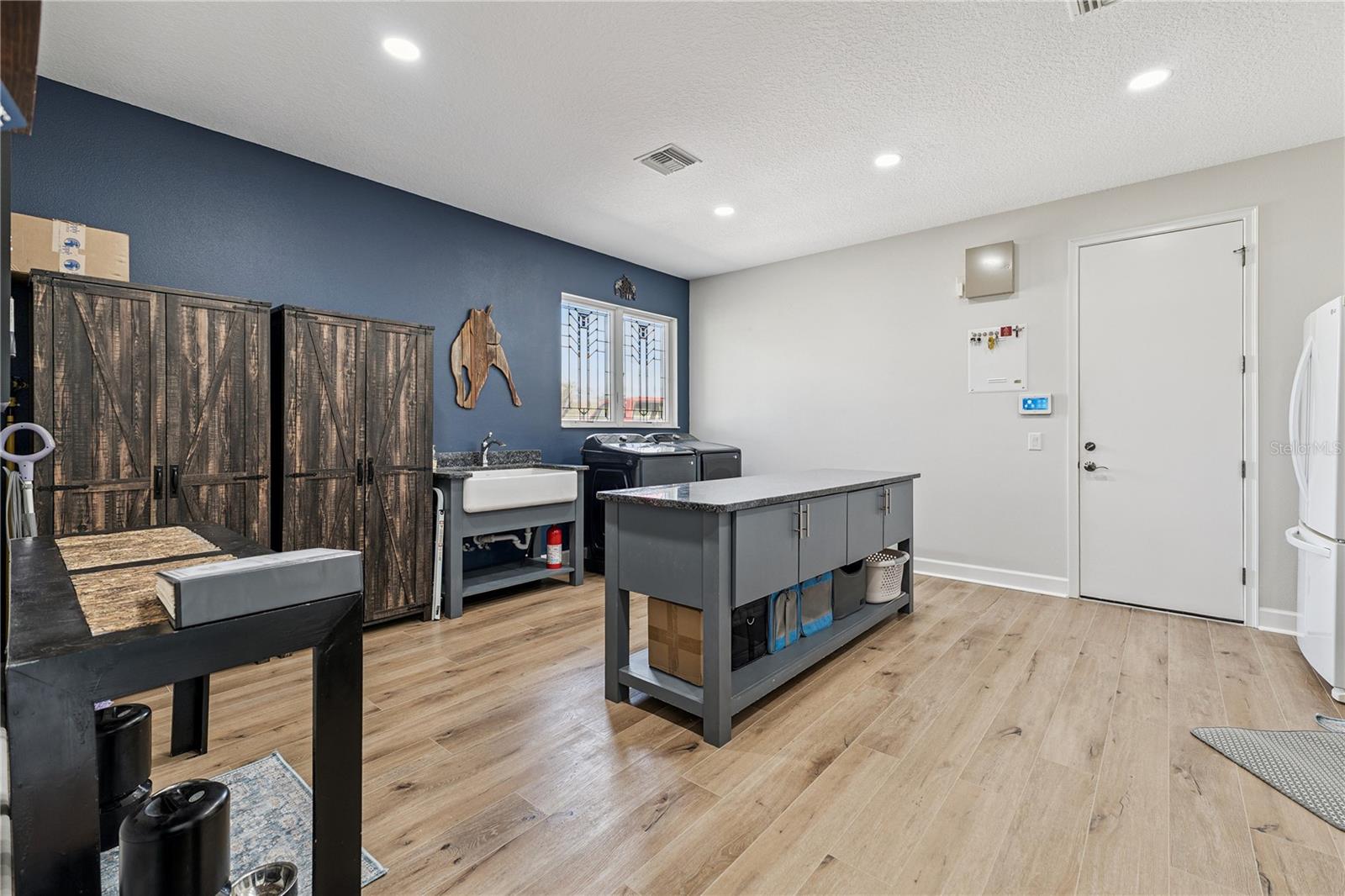 Image 19 of 34 For 5935 Old Berkley Road