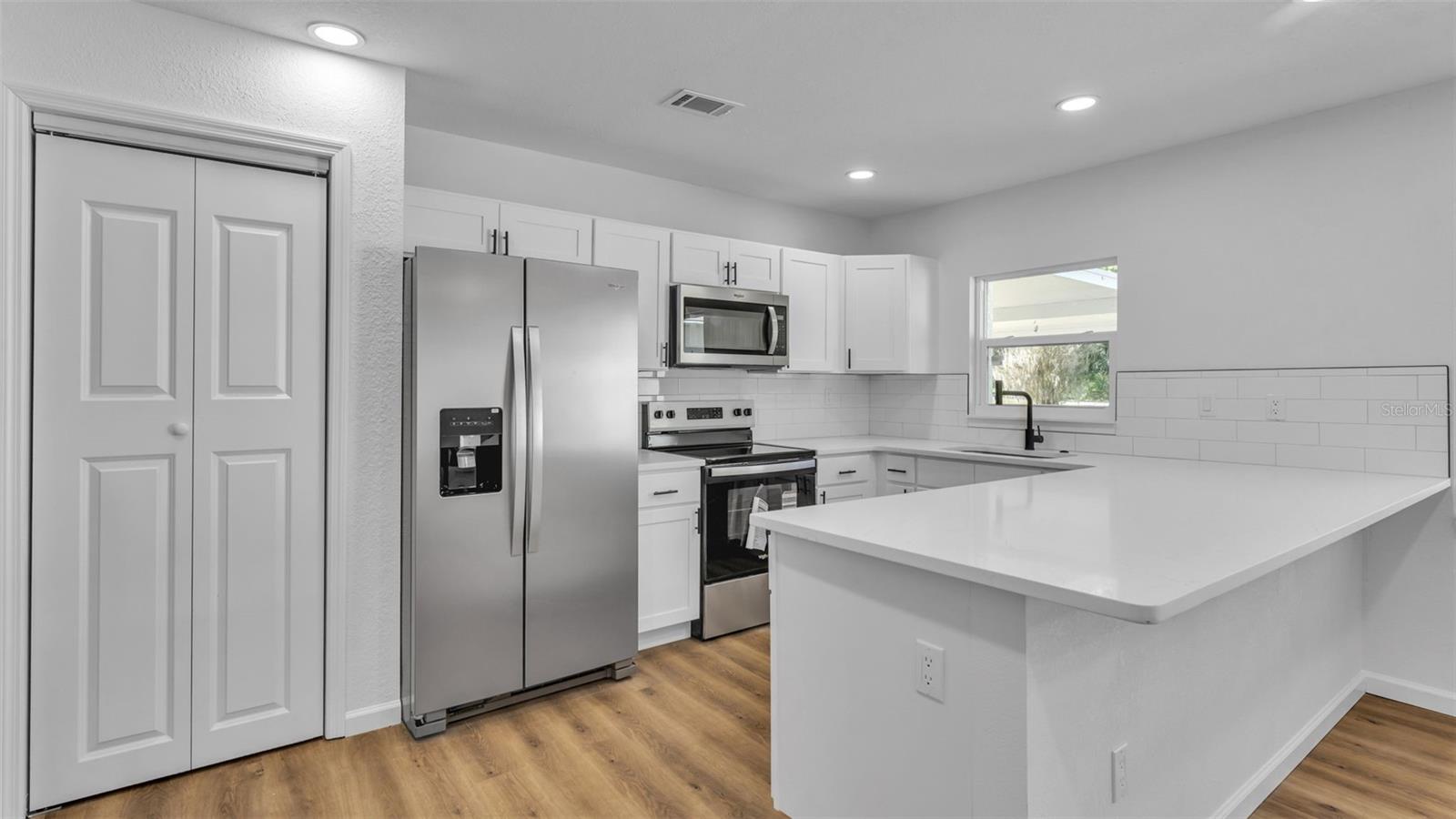 Image 3 of 18 For 34753 Gardenia Way