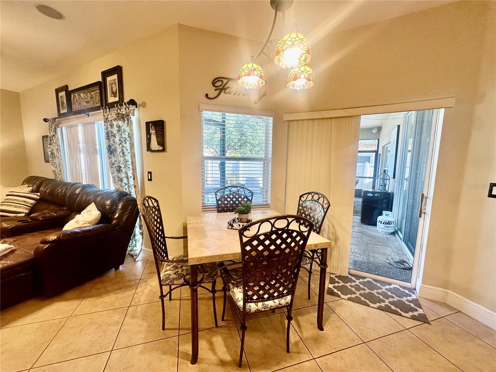 Image 17 of 58 For 2693 Patrician Circle