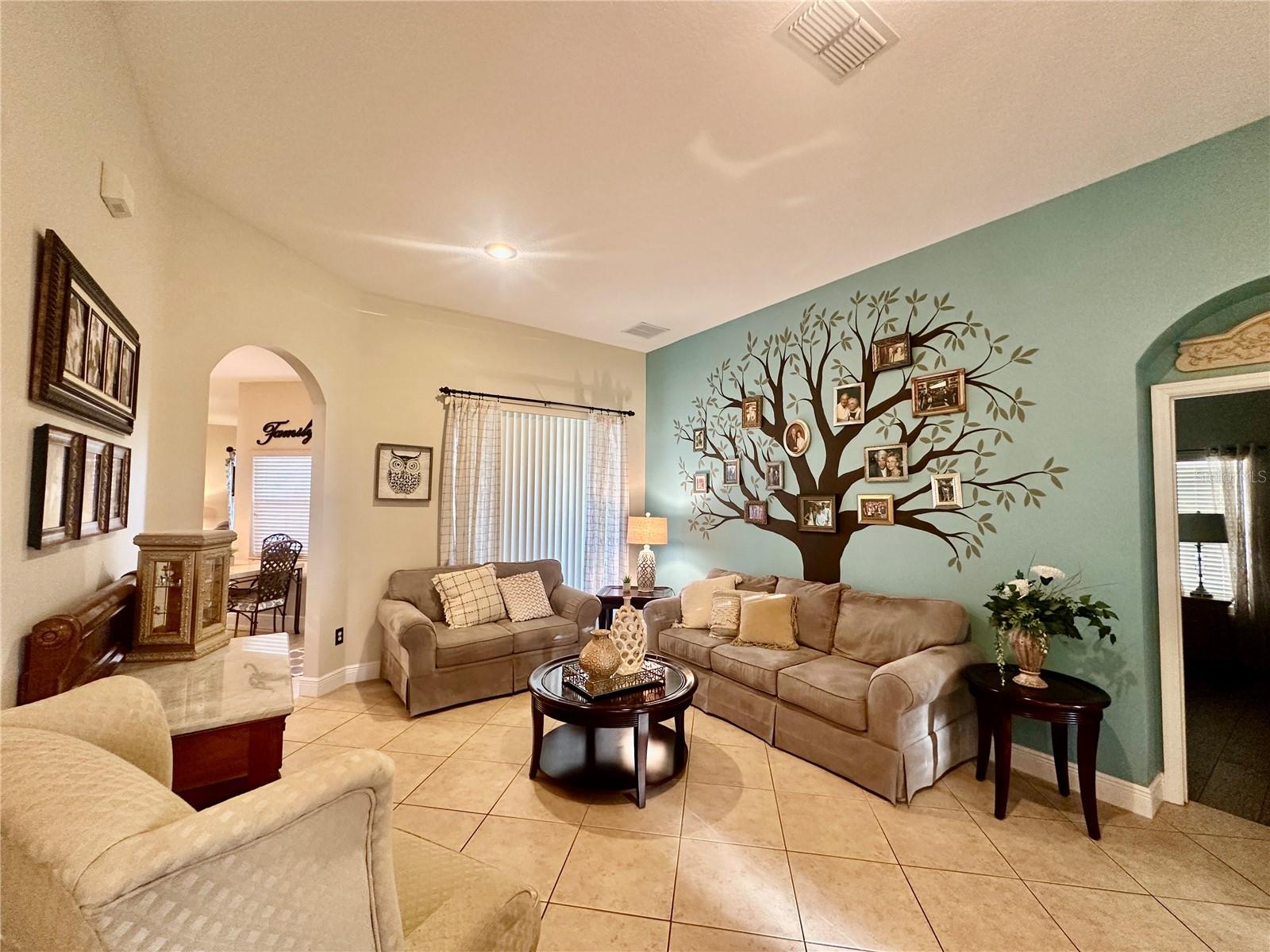 Image 6 of 58 For 2693 Patrician Circle