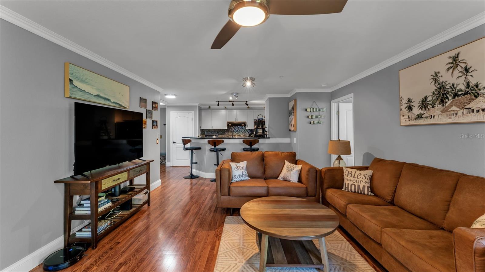 Image 12 of 43 For 1640 Villa Capri Circle 303