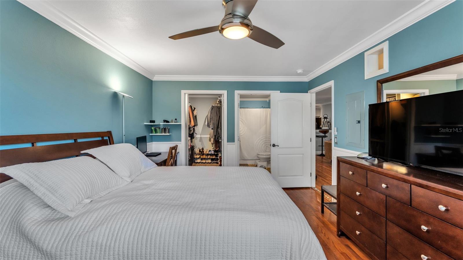 Image 15 of 43 For 1640 Villa Capri Circle 303