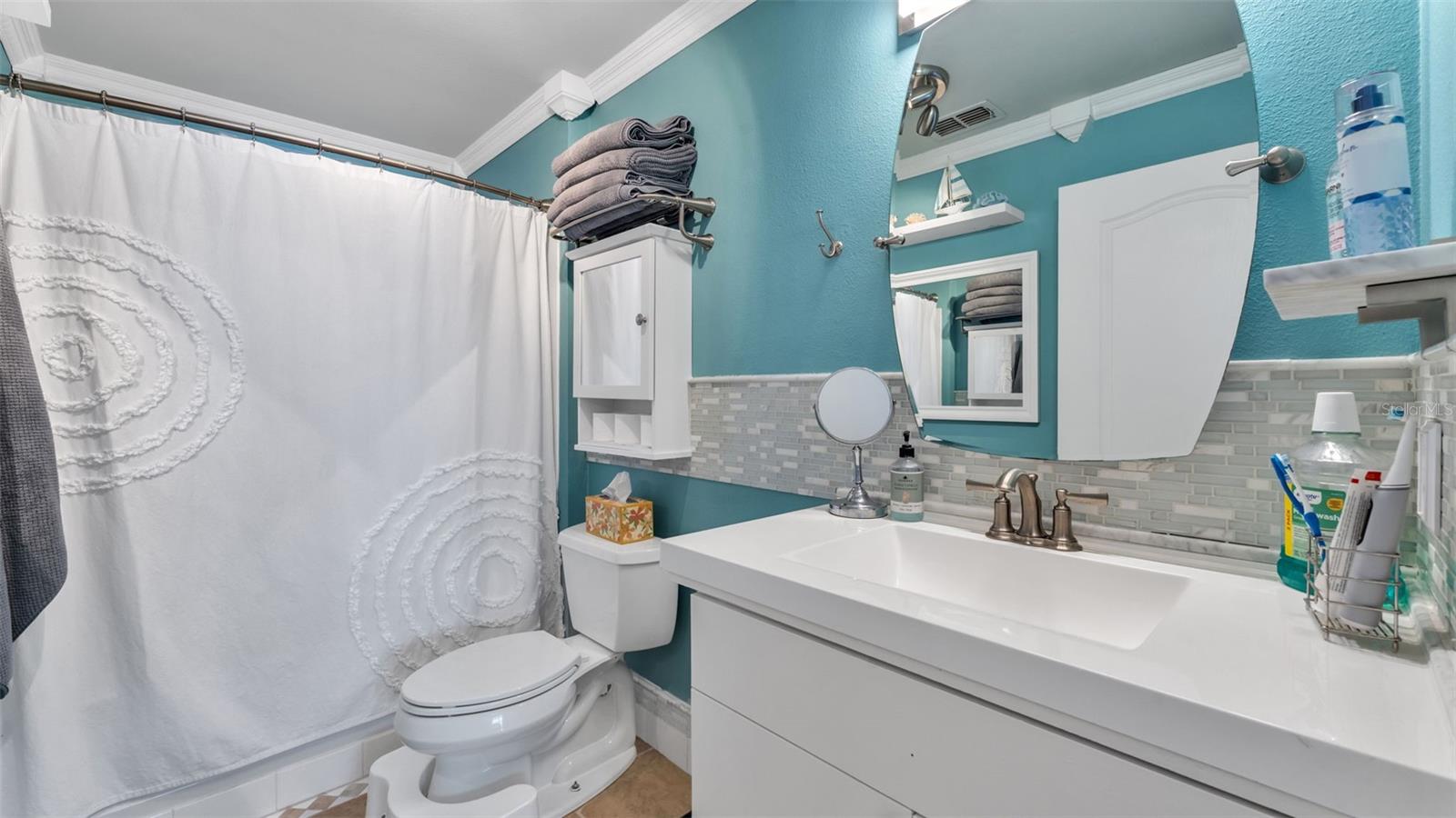 Image 17 of 43 For 1640 Villa Capri Circle 303