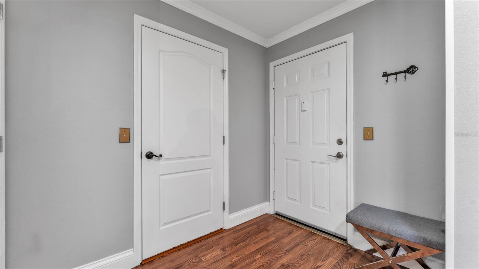 Image 3 of 43 For 1640 Villa Capri Circle 303