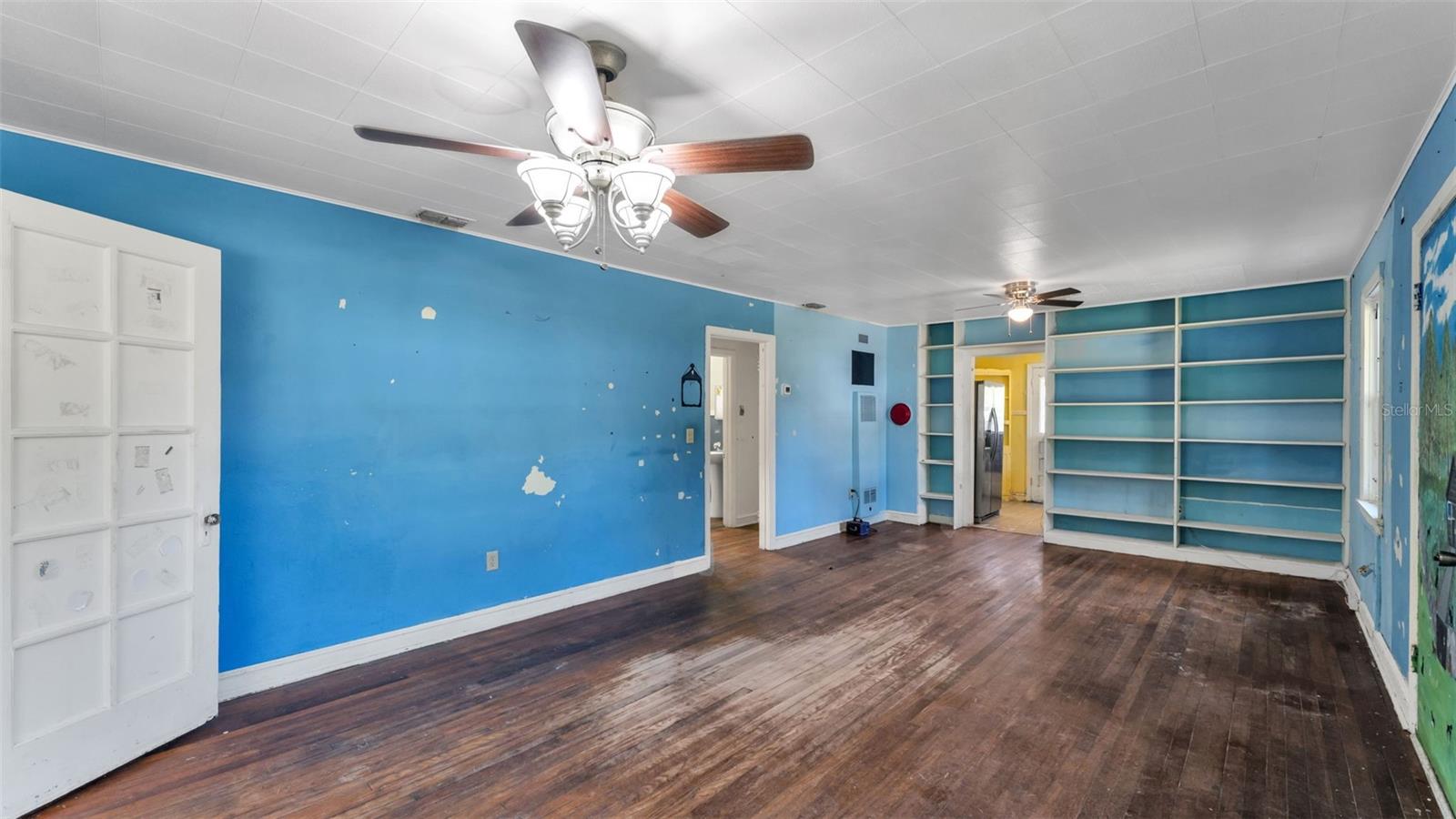 Image 11 of 36 For 860 Lusk Place