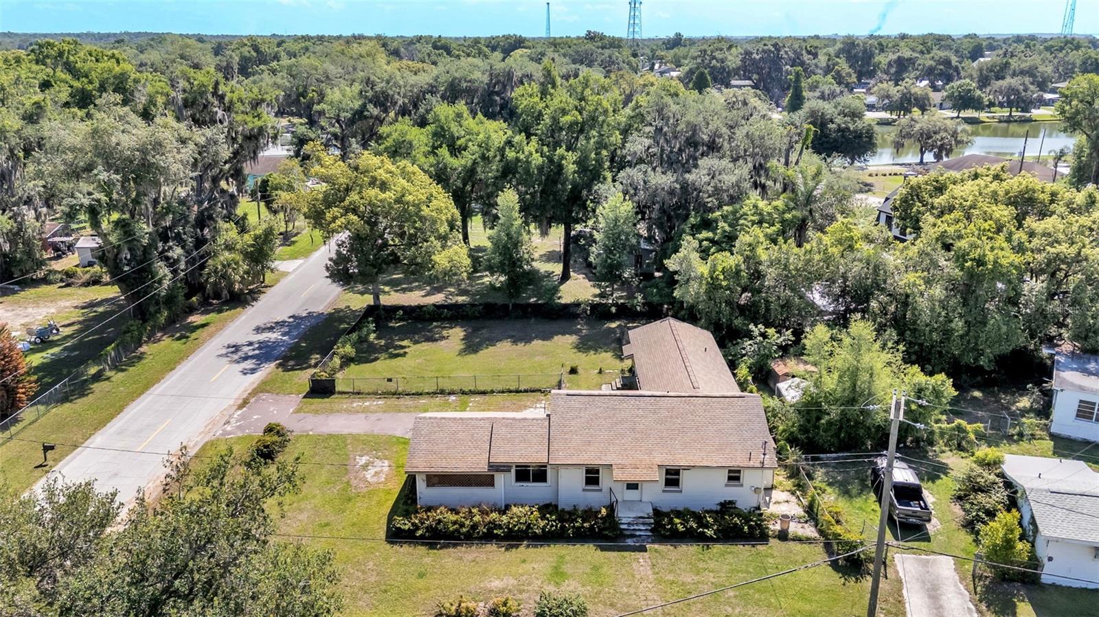 Image 33 of 36 For 860 Lusk Place