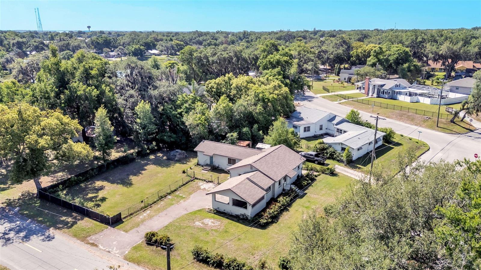 Image 35 of 36 For 860 Lusk Place