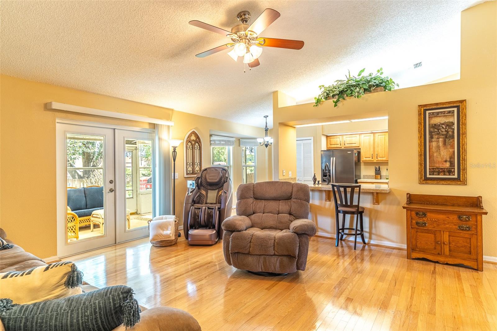 Image 11 of 55 For 744 Cedar Knoll Drive N
