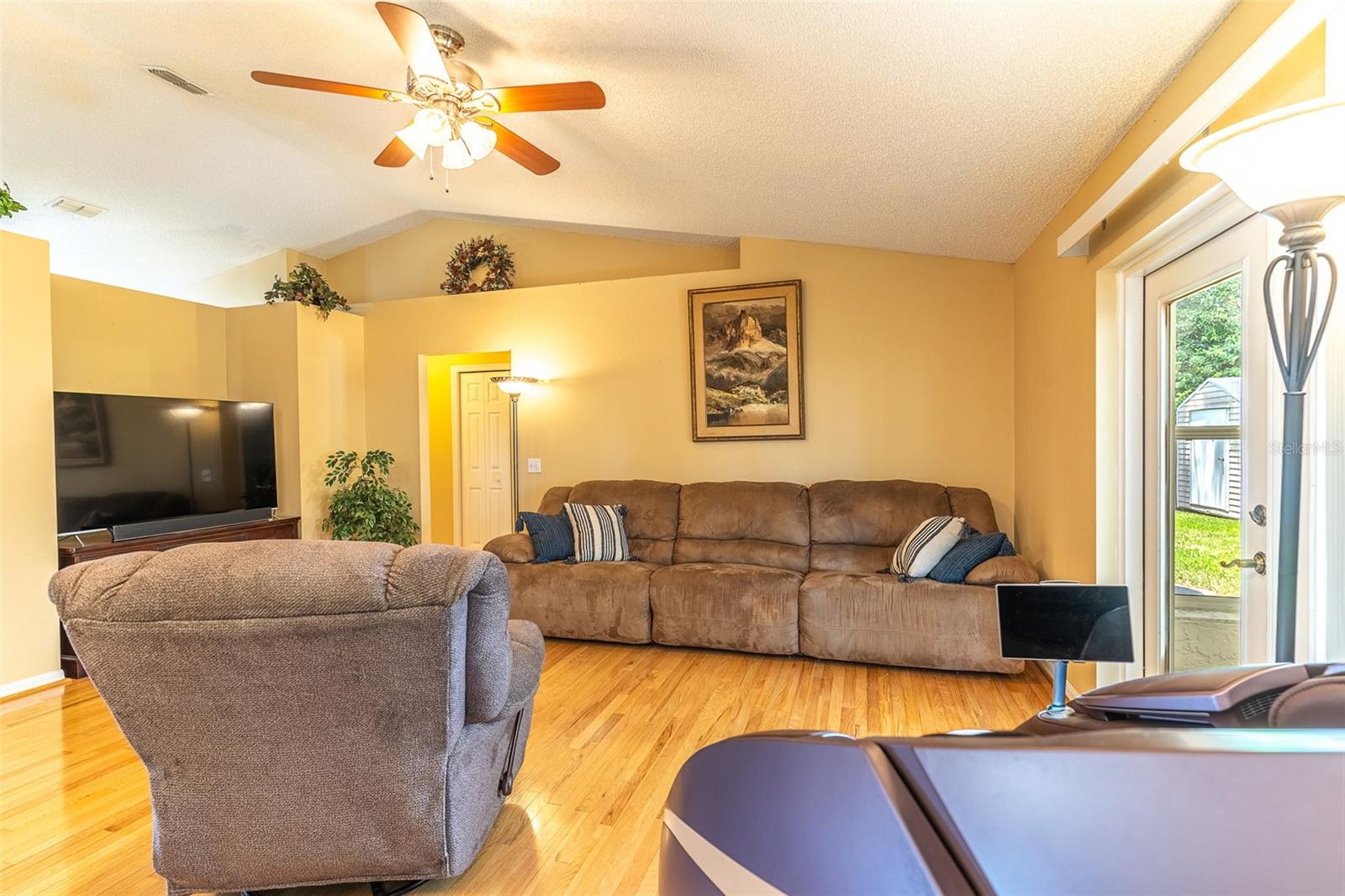 Image 12 of 55 For 744 Cedar Knoll Drive N